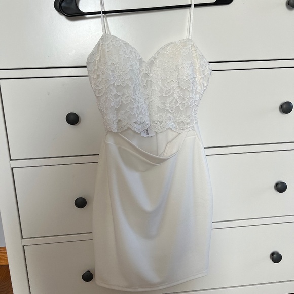 Windsor Dresses & Skirts - NWT Ivory Romper